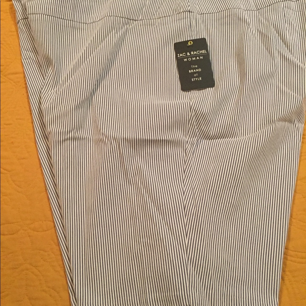 Ladies Seersucker Shorts BNWT!!!